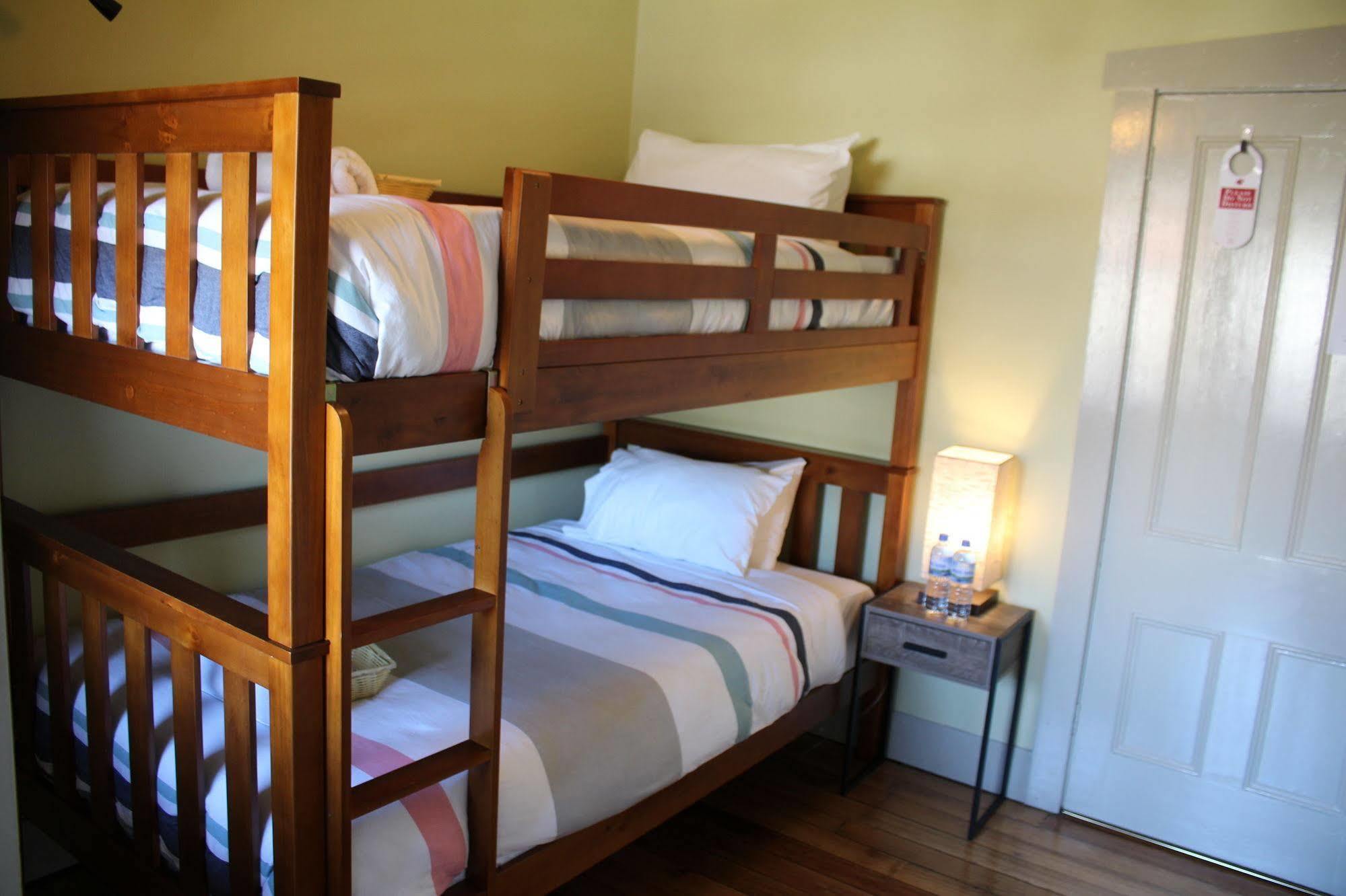 The Tasmanian Inn Хоубарт Екстериор снимка